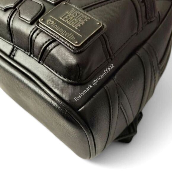 Loungefly DC Comics Justice League Batman Mini Backpack main image 4